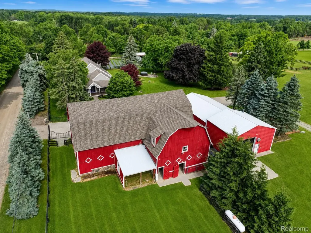 1310 Brauer Road Metamora Township MI 48371