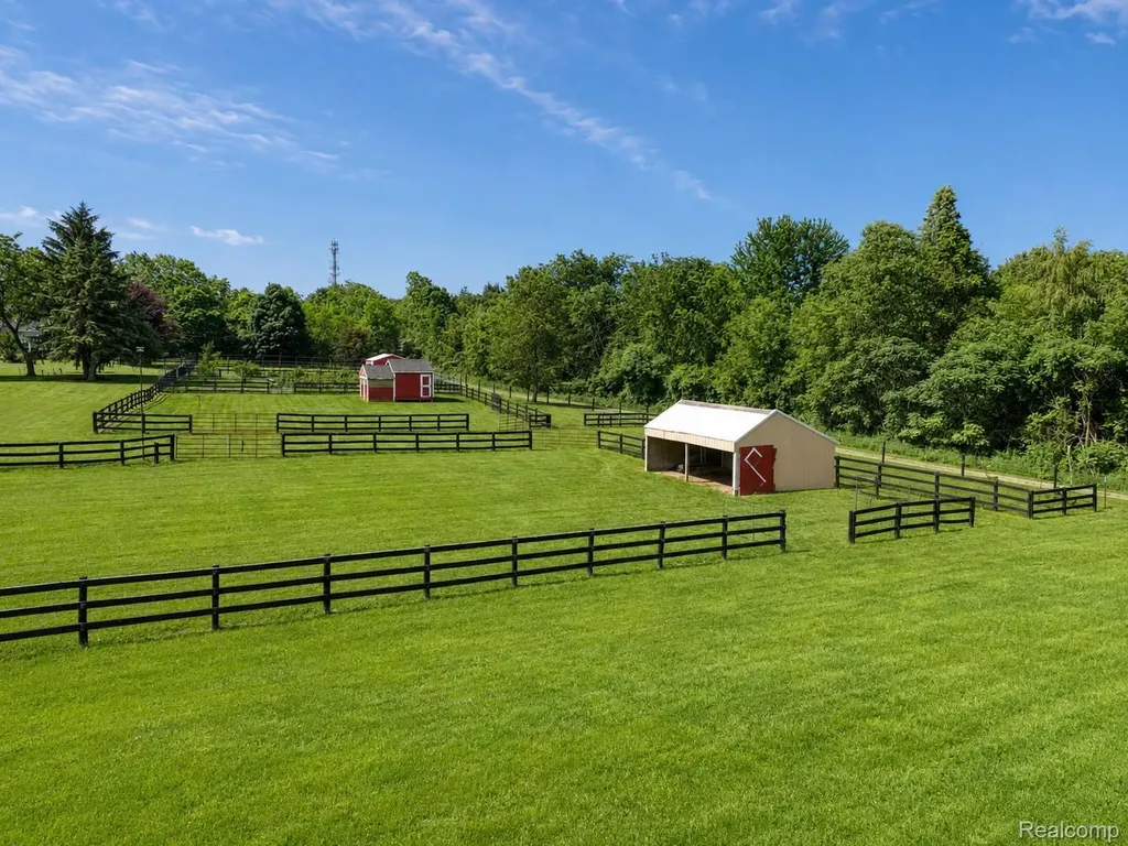 1310 Brauer Road Metamora Township MI 48371