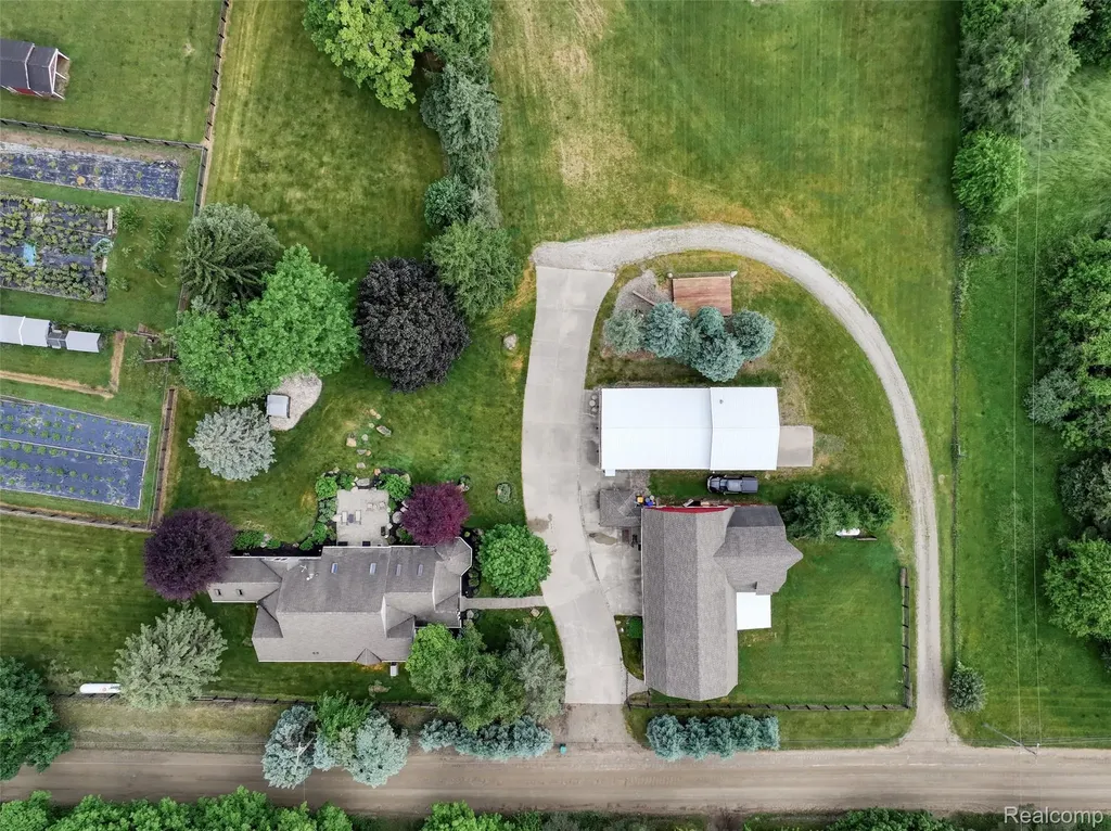 1310 Brauer Road Metamora Township MI 48371