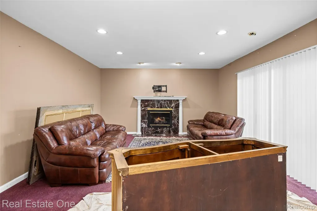 30056 Mayfair Drive Farmington Hills City MI 48331