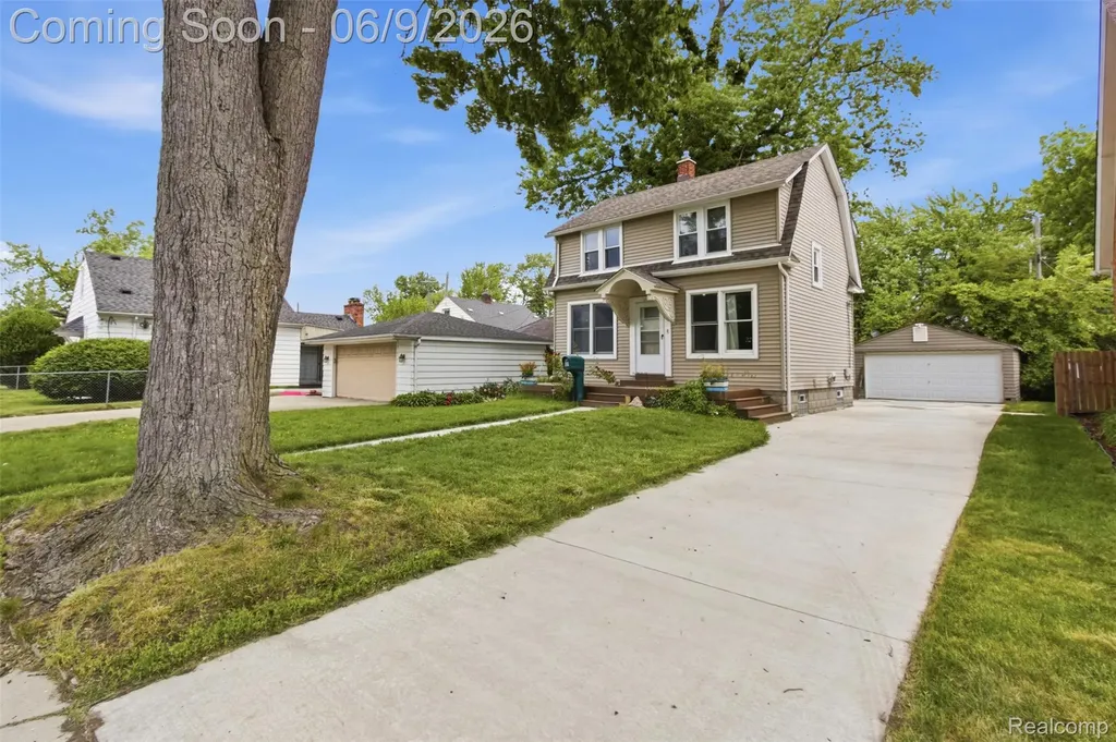 21934 Linwood Avenue Eastpointe City MI 48021