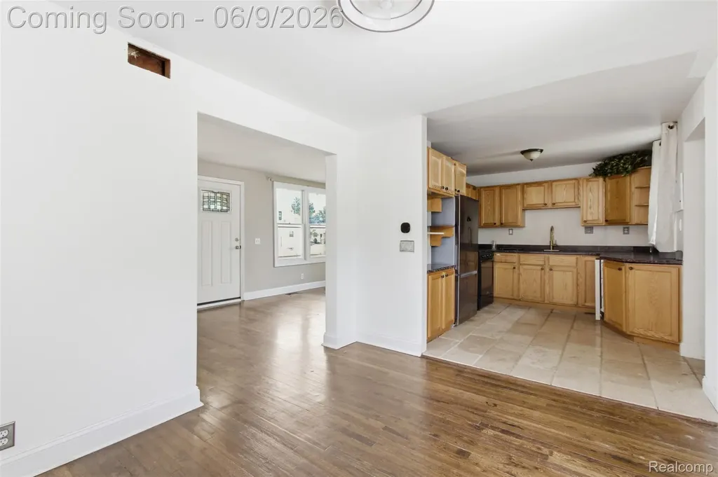 21934 Linwood Avenue Eastpointe City MI 48021