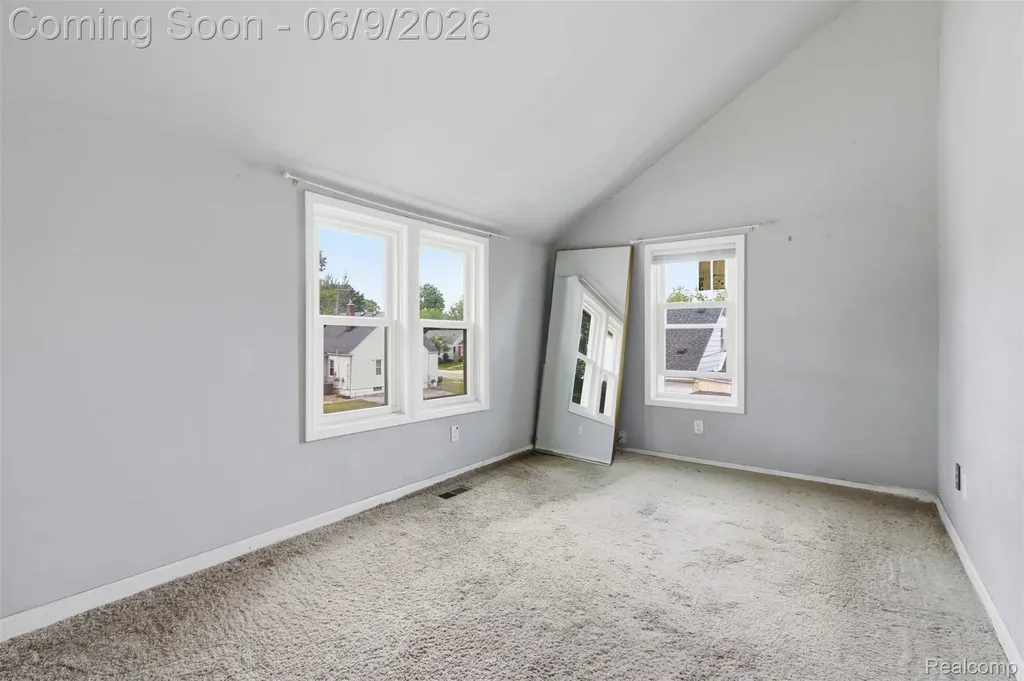 21934 Linwood Avenue Eastpointe City MI 48021