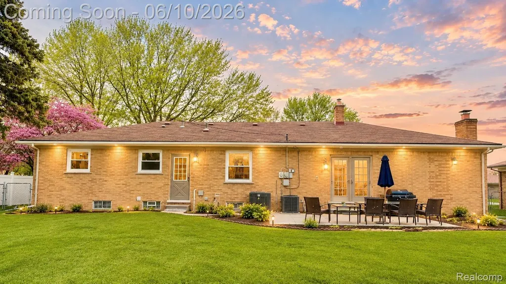 37542 Andrew Drive Sterling Heights City MI 48312