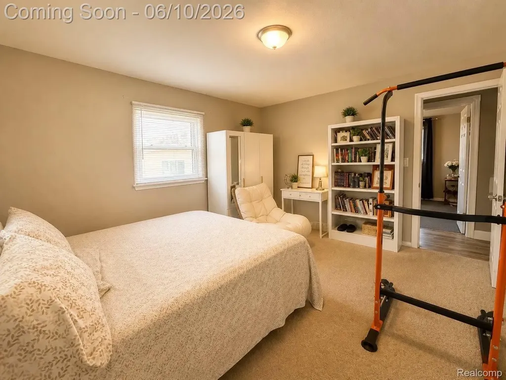 37542 Andrew Drive Sterling Heights City MI 48312