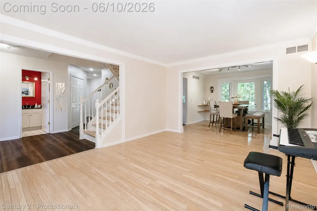 425 Cherry Grove Lane Commerce Charter Township MI 48390