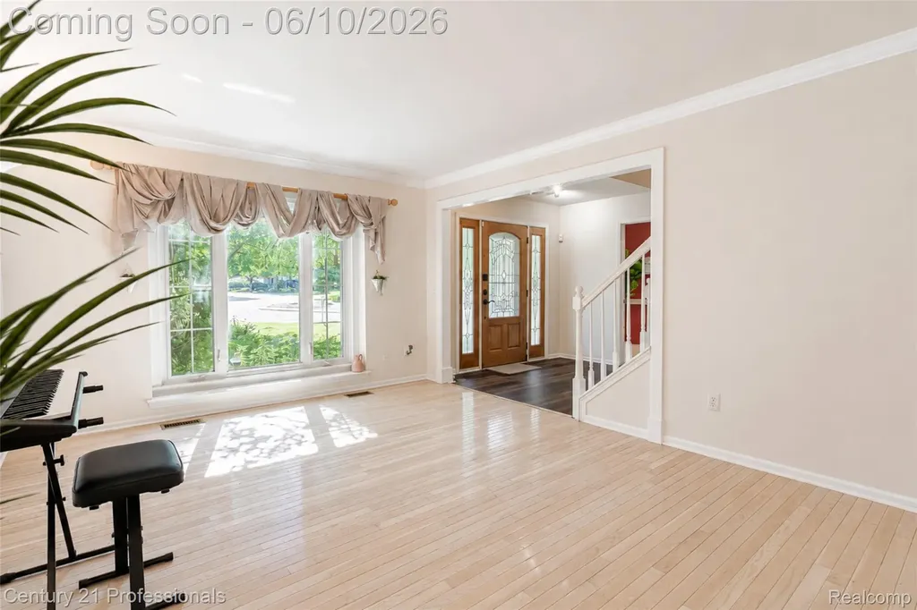 425 Cherry Grove Lane Commerce Charter Township MI 48390