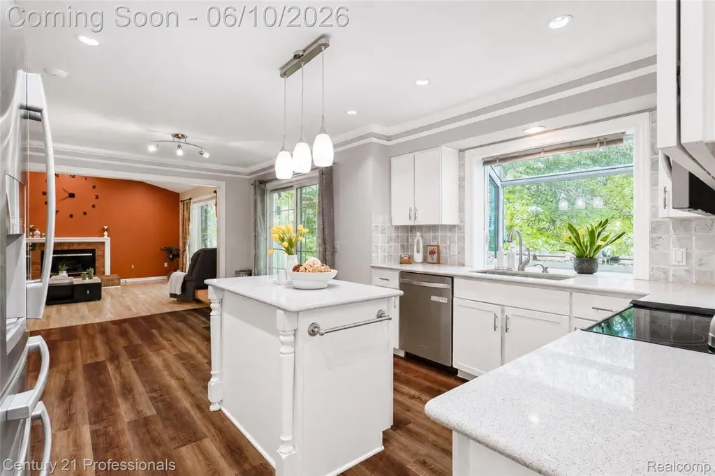 425 Cherry Grove Lane Commerce Charter Township MI 48390