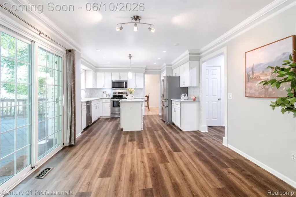 425 Cherry Grove Lane Commerce Charter Township MI 48390