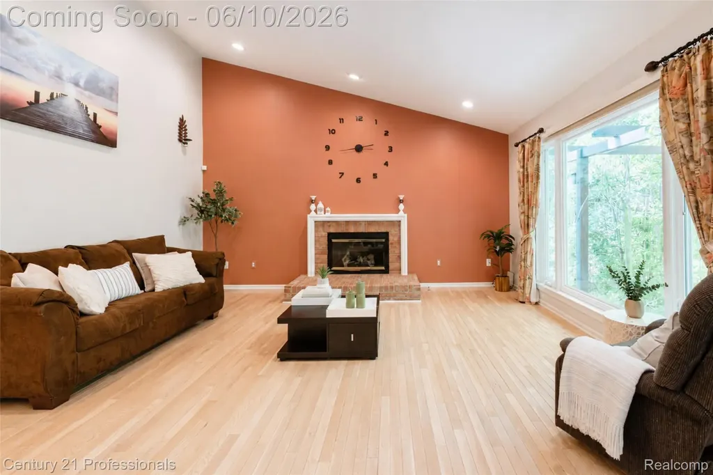 425 Cherry Grove Lane Commerce Charter Township MI 48390