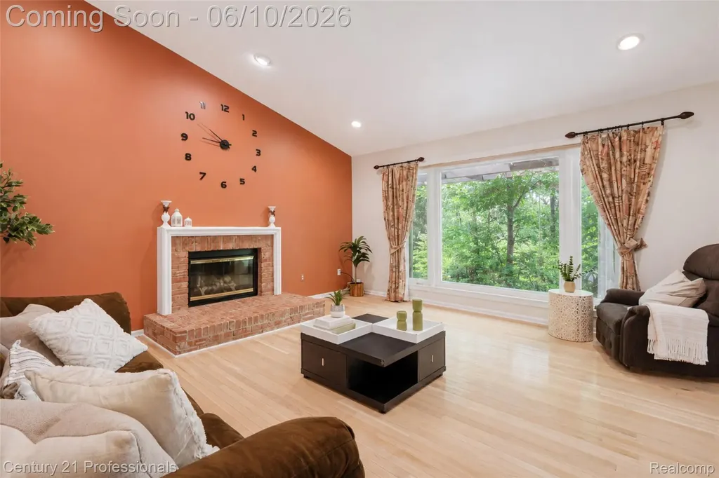 425 Cherry Grove Lane Commerce Charter Township MI 48390