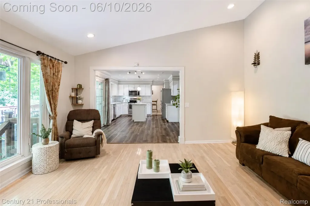 425 Cherry Grove Lane Commerce Charter Township MI 48390