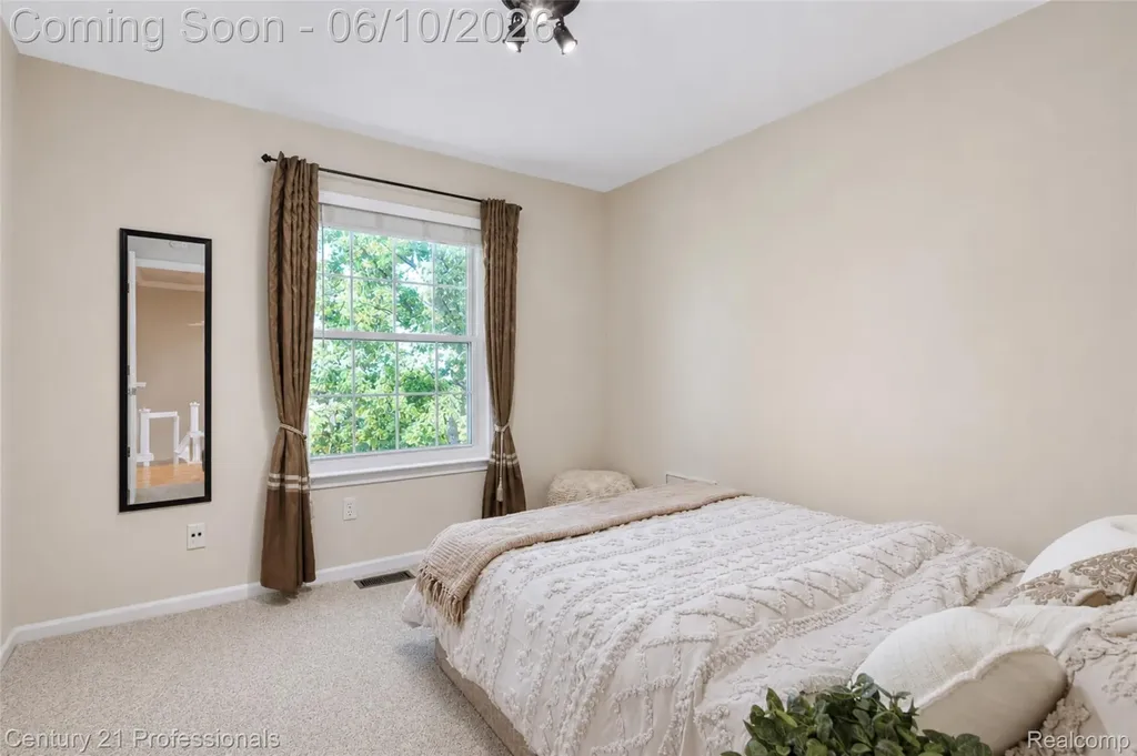 425 Cherry Grove Lane Commerce Charter Township MI 48390