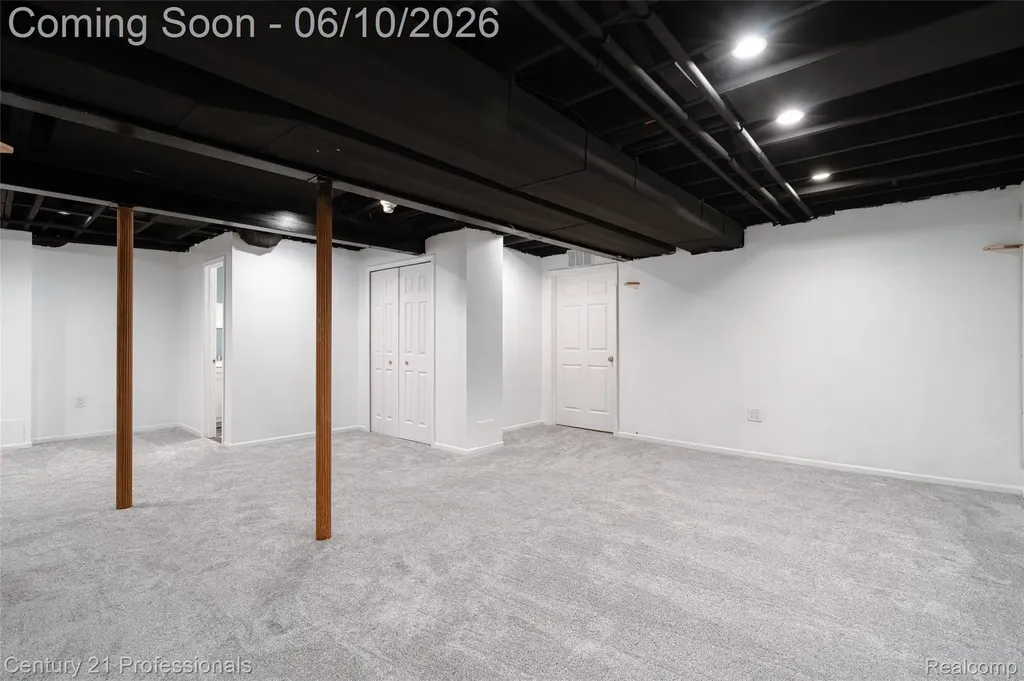 425 Cherry Grove Lane Commerce Charter Township MI 48390