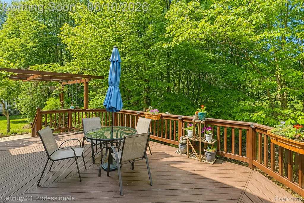 425 Cherry Grove Lane Commerce Charter Township MI 48390