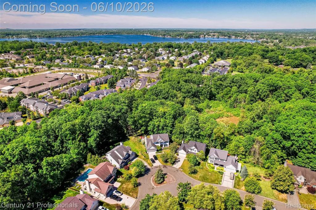 425 Cherry Grove Lane Commerce Charter Township MI 48390