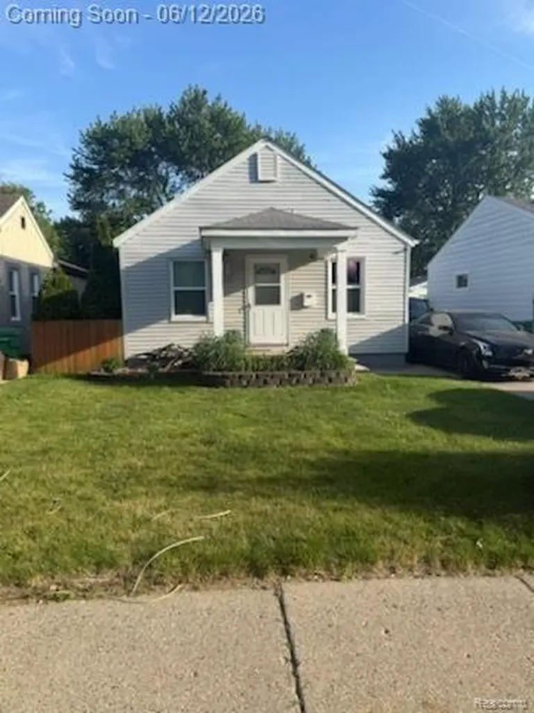 29025 Dawson Street Garden City City MI 48135