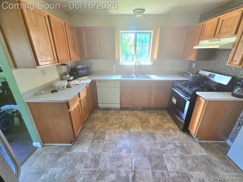 4315 Isabelle Street Inkster City MI 48141