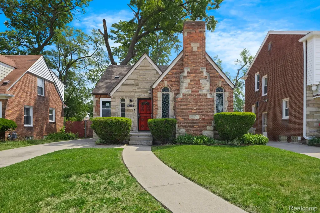 19182 Mendota Street Detroit City MI 48221