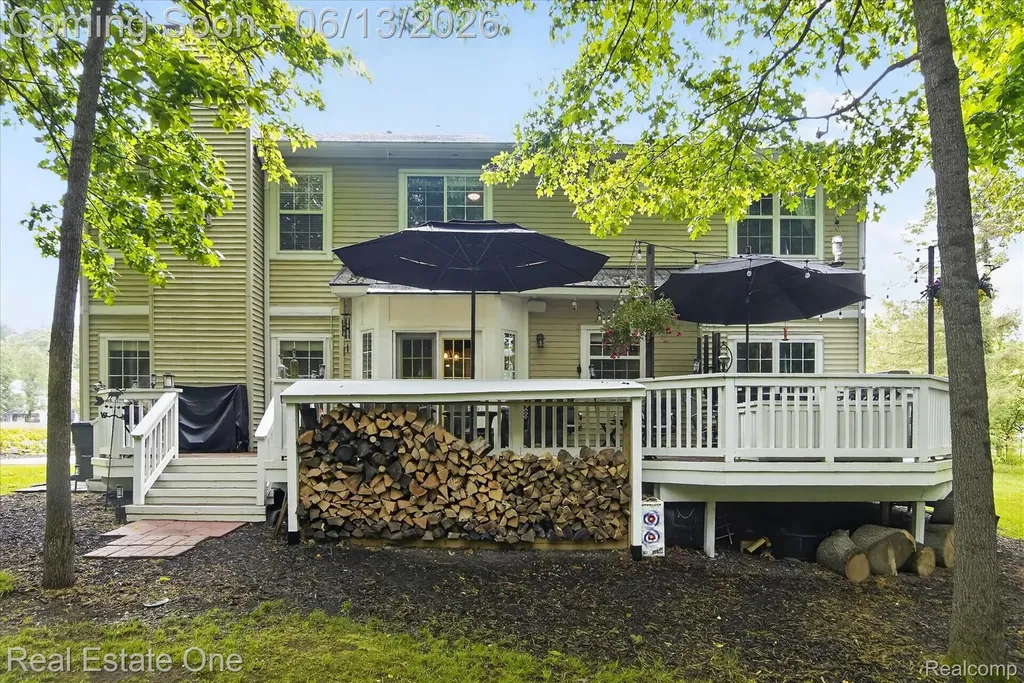 1972 Woodridge Court Highland Charter Township MI 48357