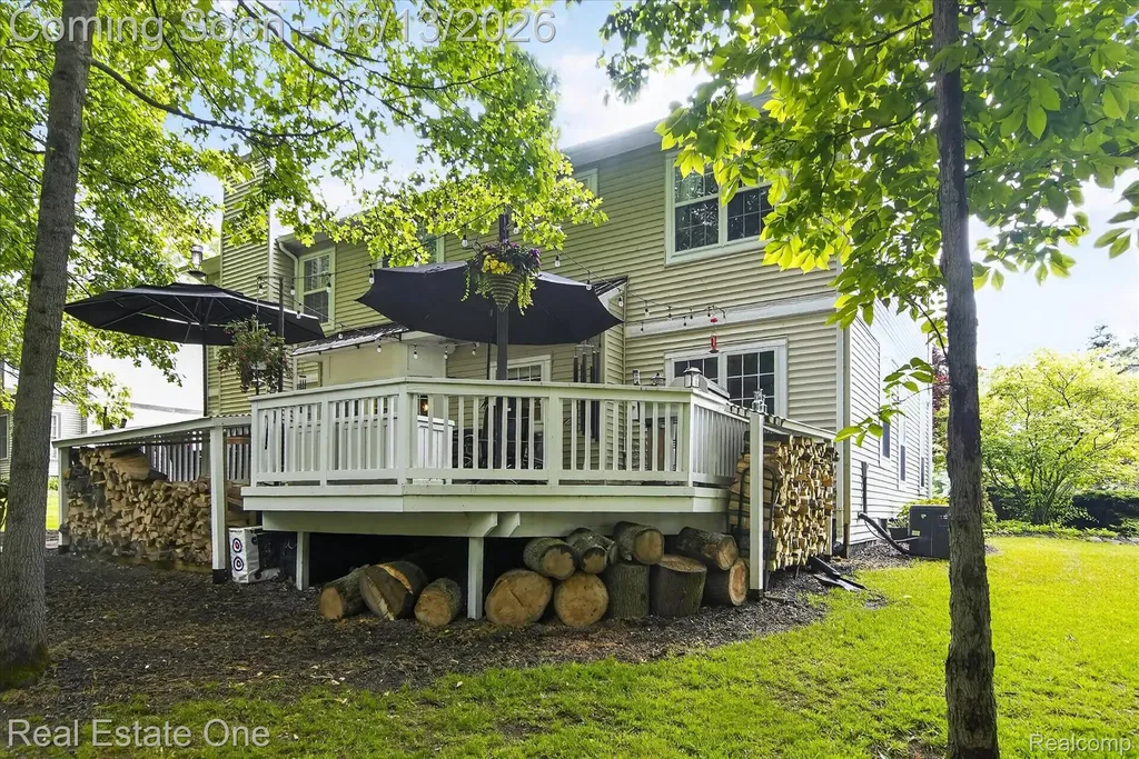1972 Woodridge Court Highland Charter Township MI 48357