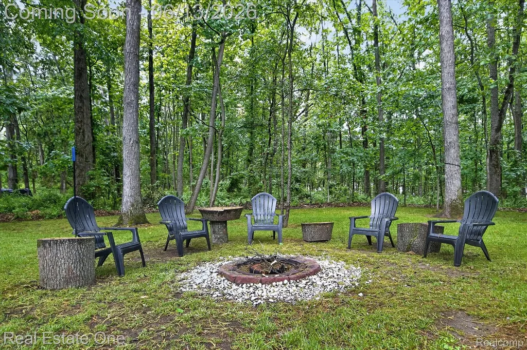 1972 Woodridge Court Highland Charter Township MI 48357