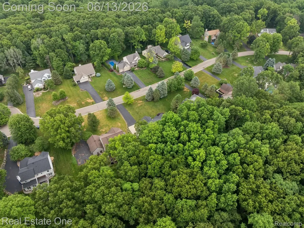 1972 Woodridge Court Highland Charter Township MI 48357