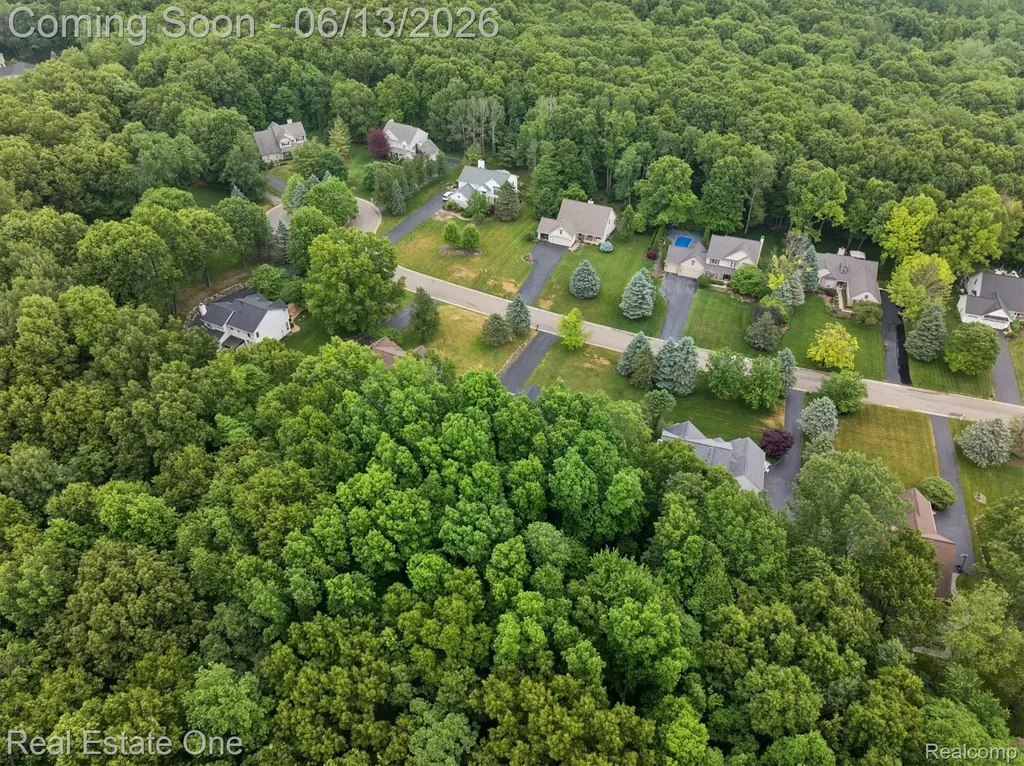 1972 Woodridge Court Highland Charter Township MI 48357