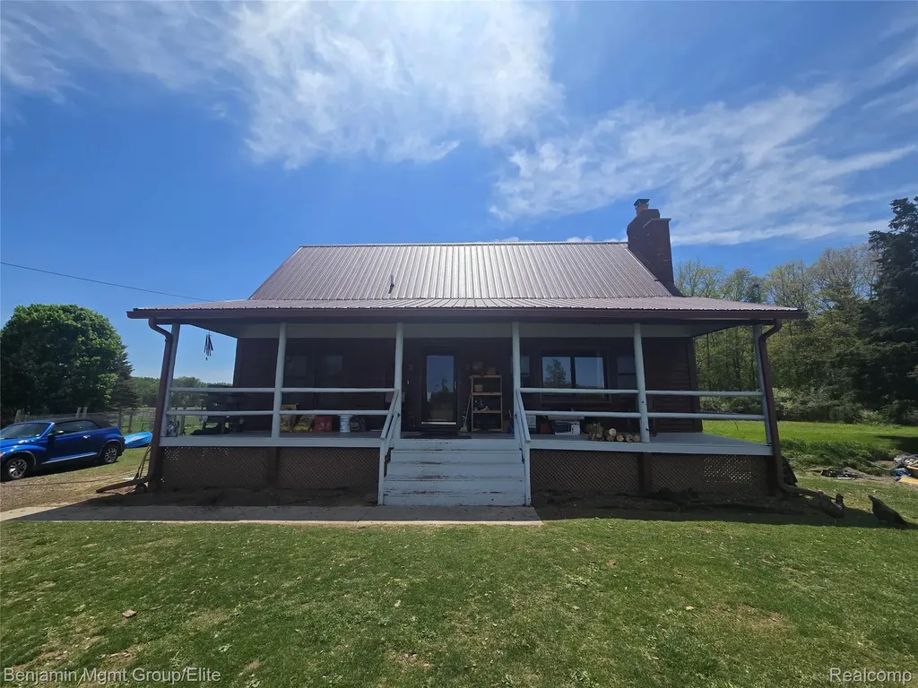 6827 Lapeer Road Kimball Township MI 48074