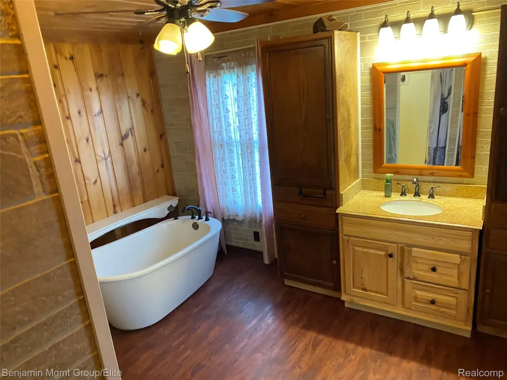 6827 Lapeer Road Kimball Township MI 48074