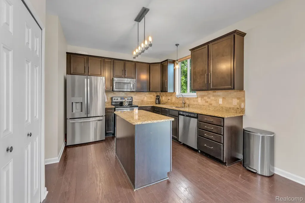 50647 Bredenbury Drive Macomb Township MI 48044