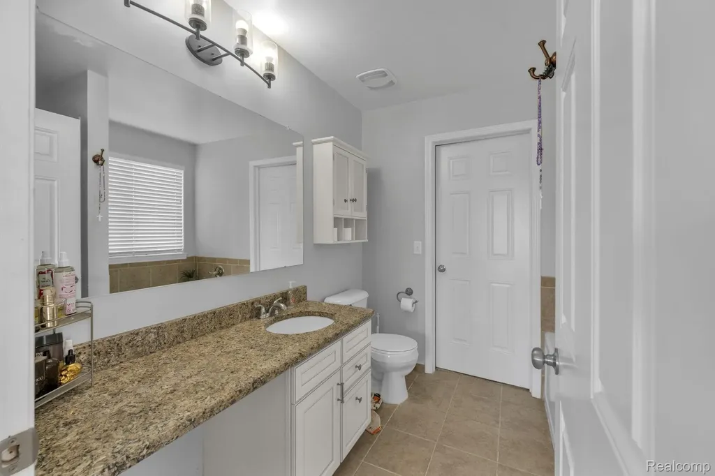 50647 Bredenbury Drive Macomb Township MI 48044
