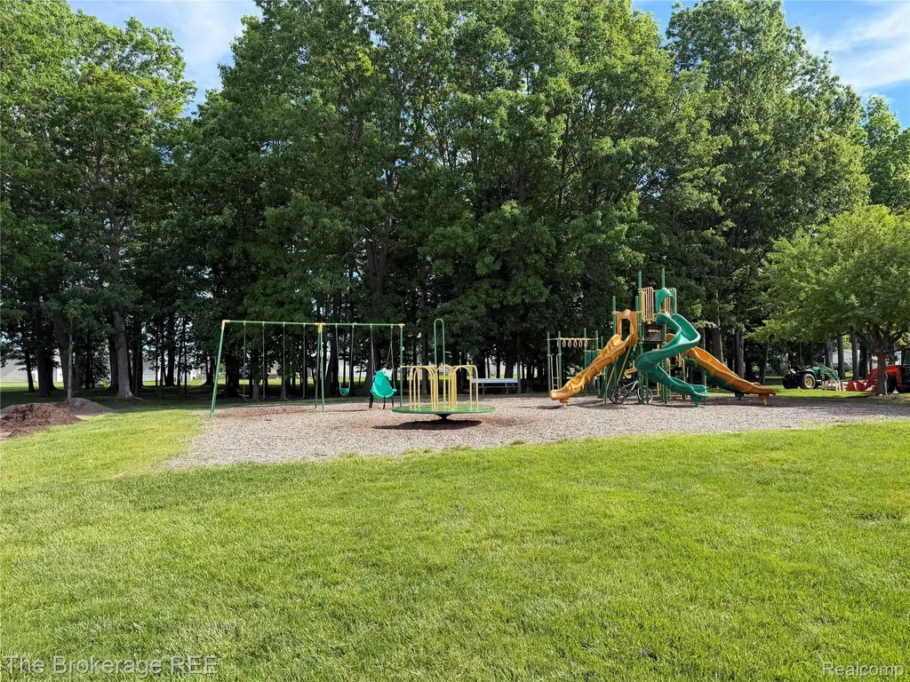33051 Heatherwood Lot 244 New Haven Village MI 40848