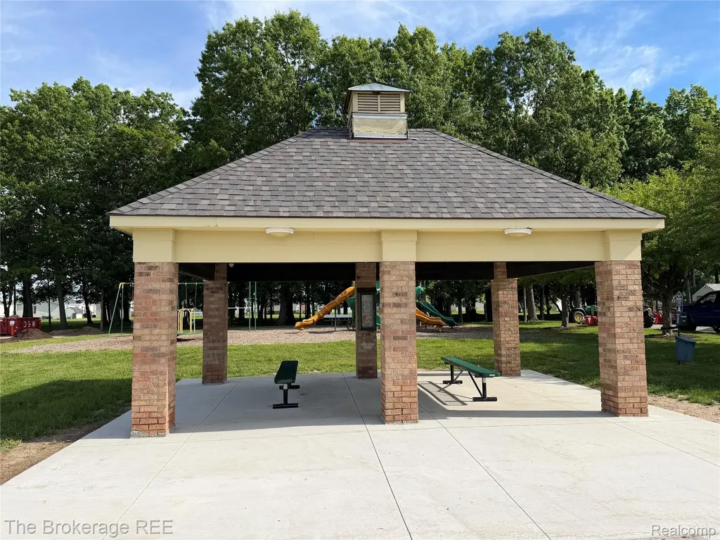 33051 Heatherwood Lot 244 New Haven Village MI 40848