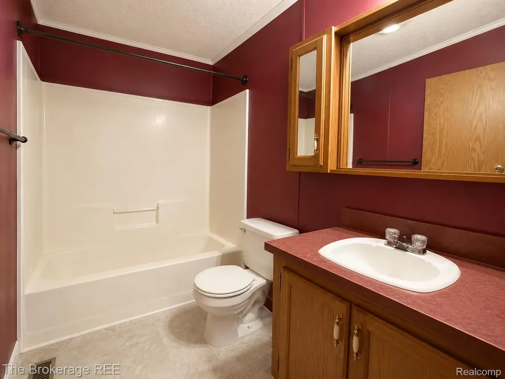 33051 Heatherwood Lot 244 New Haven Village MI 40848