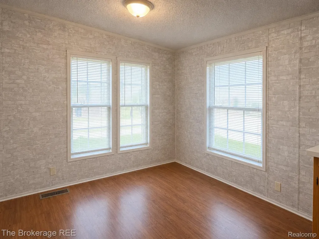 33051 Heatherwood Lot 244 New Haven Village MI 40848