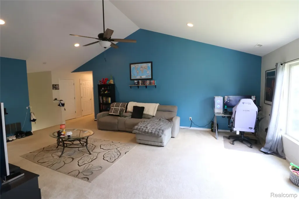 14486 Shadywood Drive Sterling Heights City MI 48312
