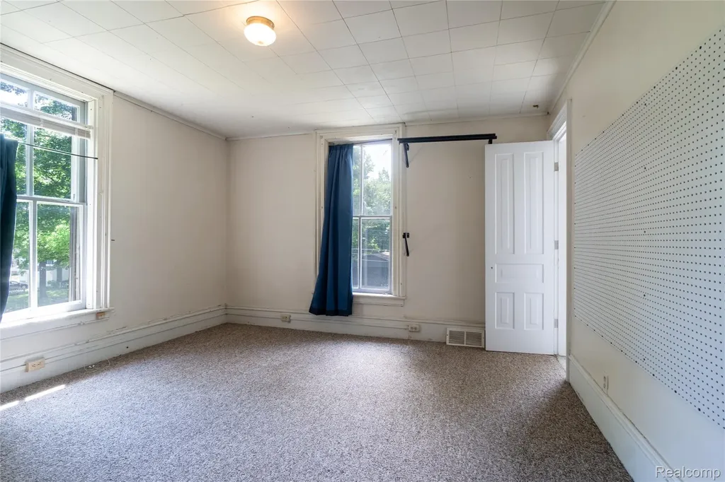 807 Baird Street Holly Village MI 48442