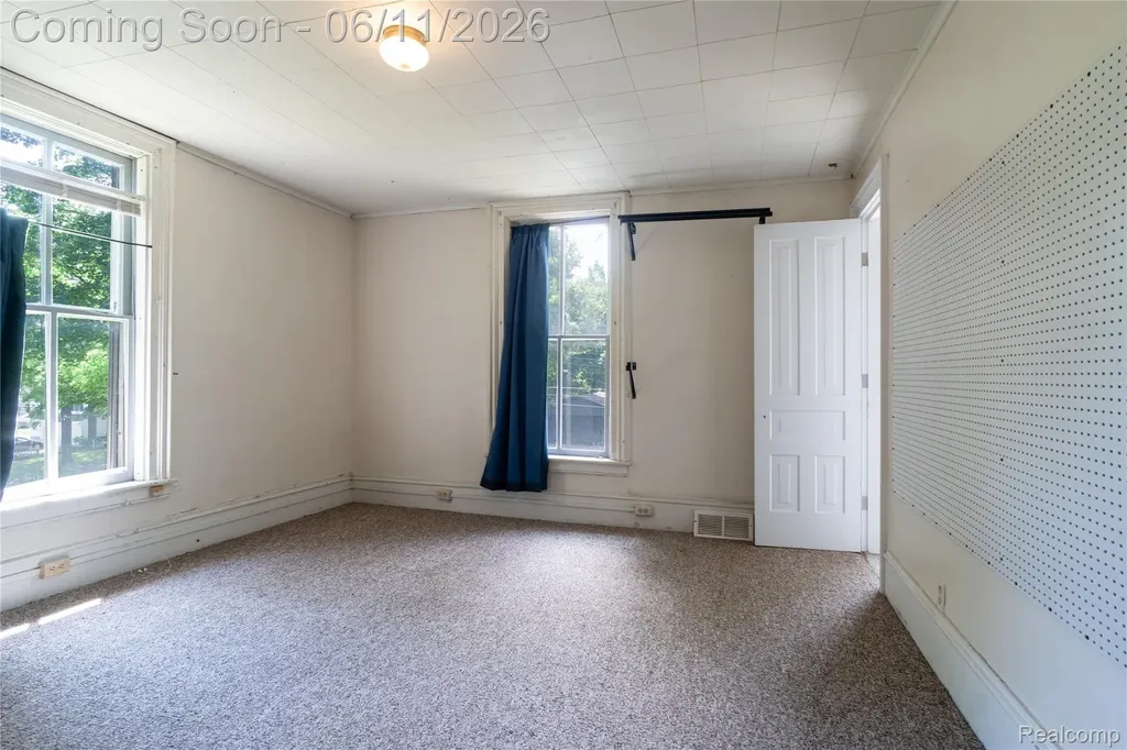 807 Baird Street Holly Village MI 48442
