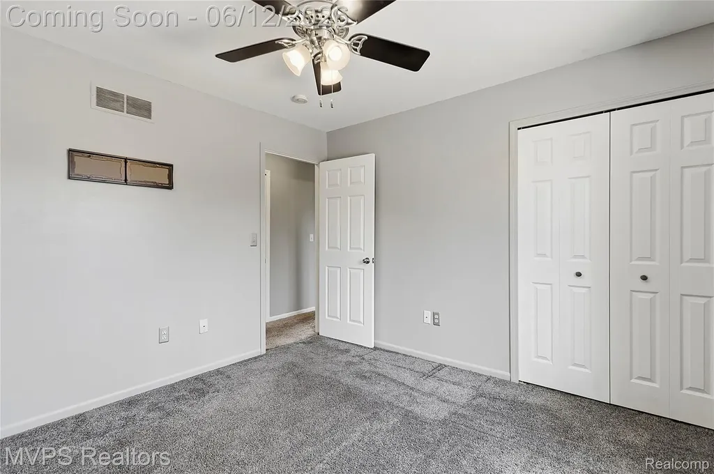 21618 Sue Ellen Drive Macomb Township MI 48044