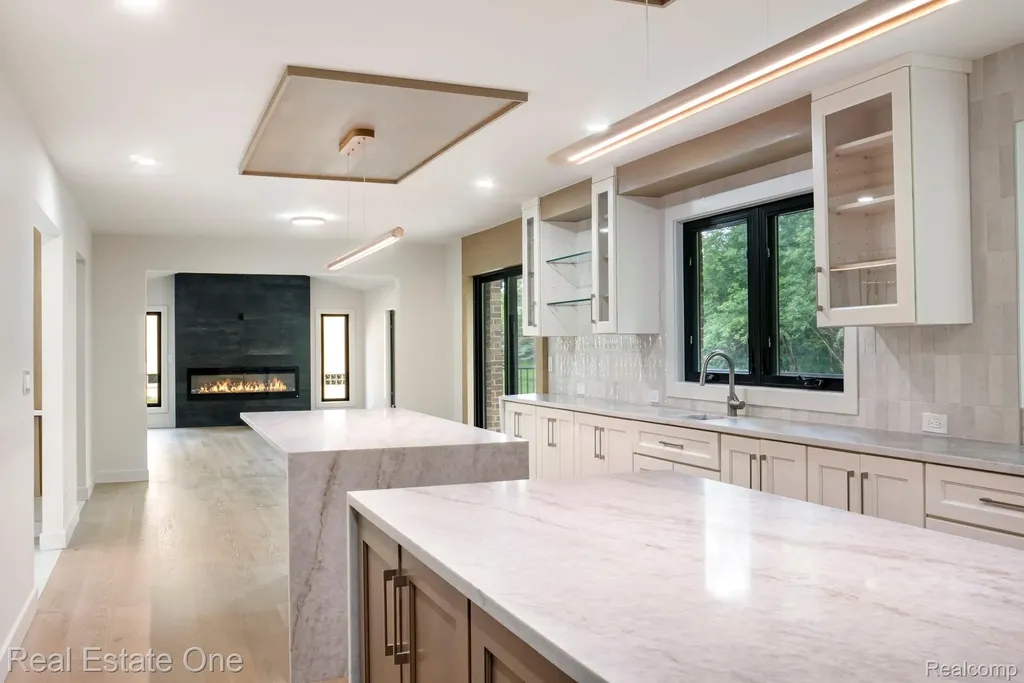 1683 Mark Hopkins Road Bloomfield Hills City MI 48302