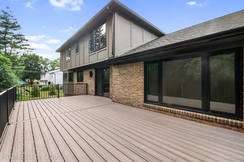 1683 Mark Hopkins Road Bloomfield Hills City MI 48302