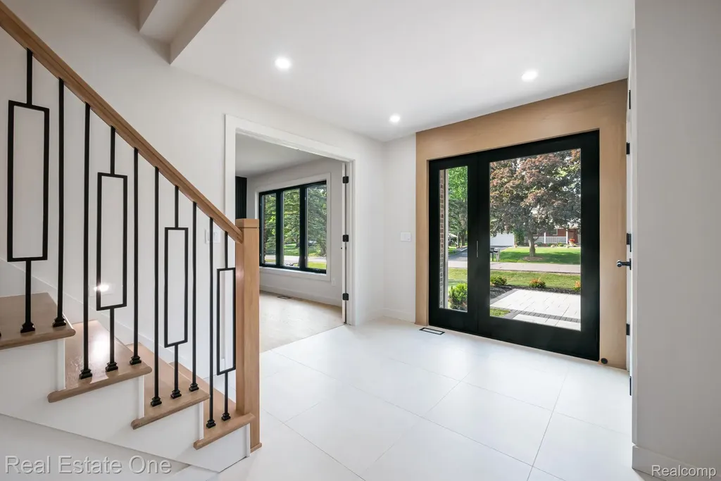 1683 Mark Hopkins Road Bloomfield Hills City MI 48302