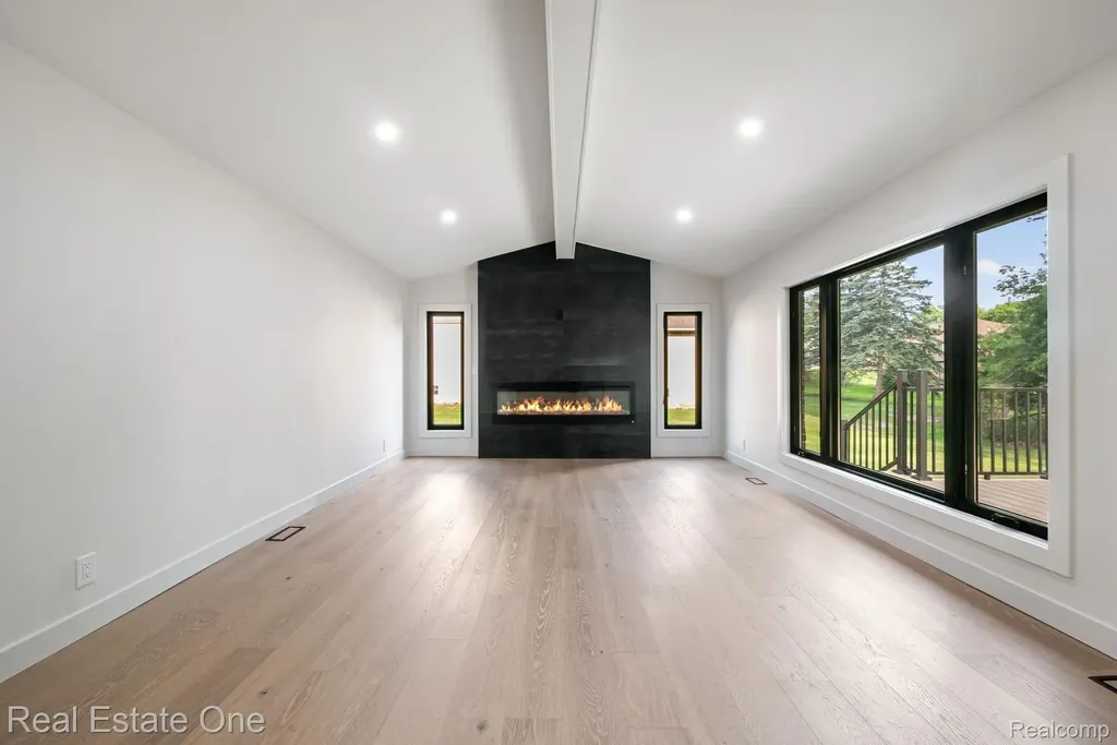 1683 Mark Hopkins Road Bloomfield Hills City MI 48302