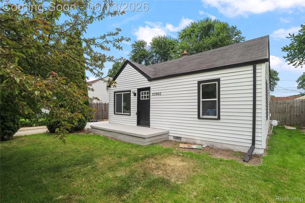 23960 Trombley Street Clinton Charter Township MI 48035