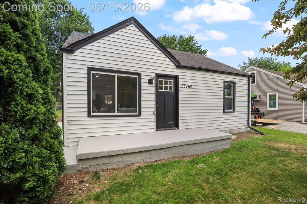 23960 Trombley Street Clinton Charter Township MI 48035