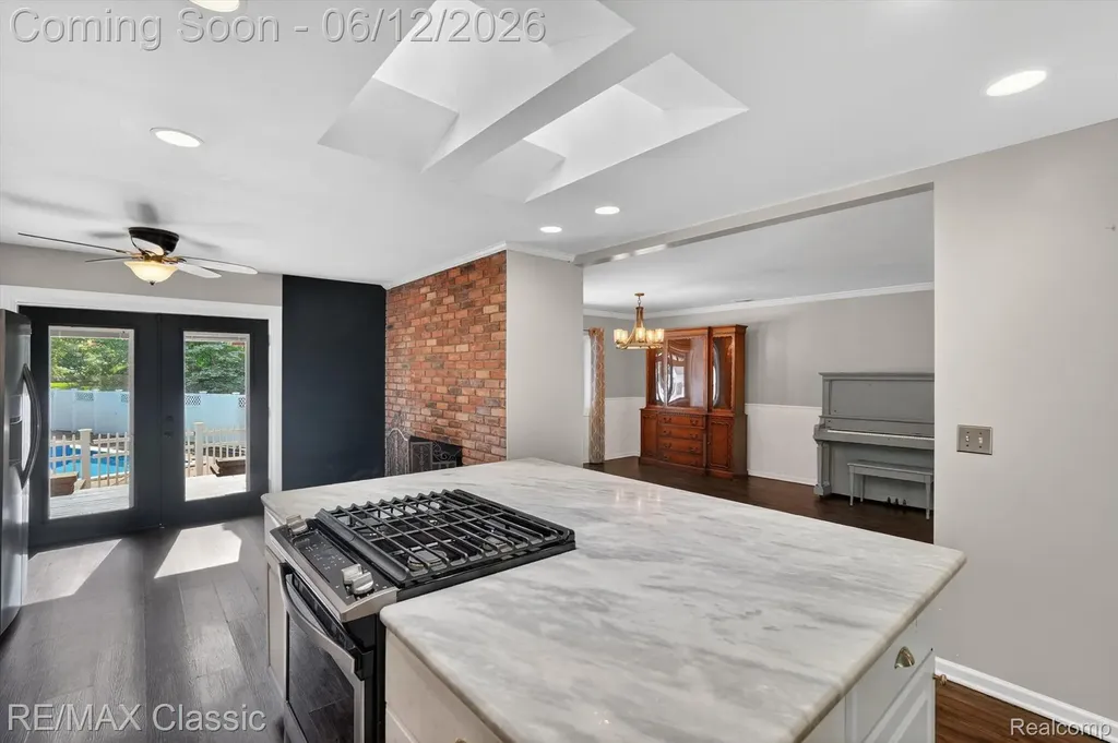 2939 Shirley Street Highland Charter Township MI 48380