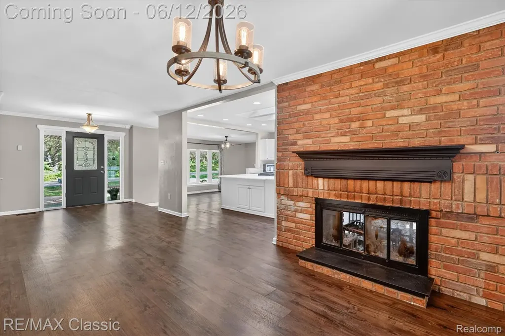 2939 Shirley Street Highland Charter Township MI 48380