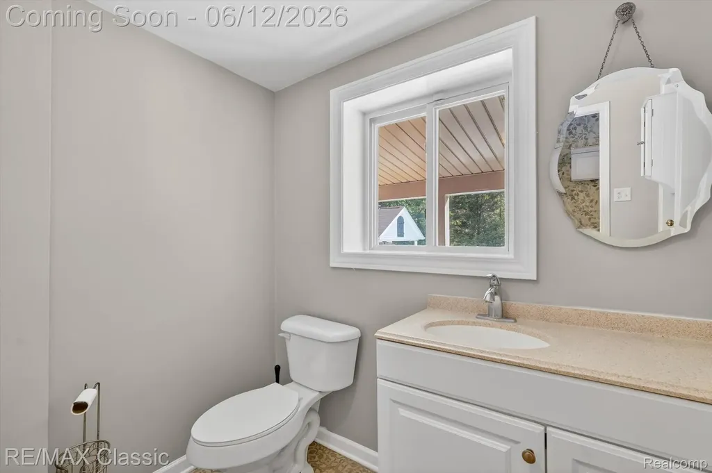 2939 Shirley Street Highland Charter Township MI 48380