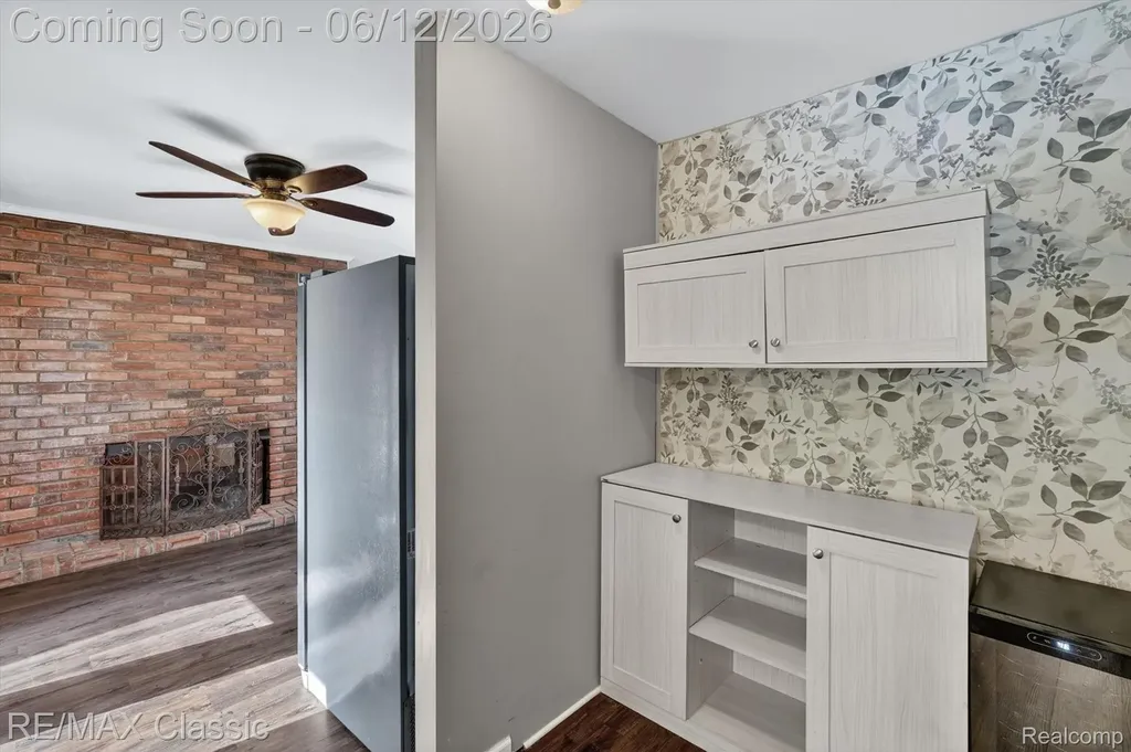 2939 Shirley Street Highland Charter Township MI 48380